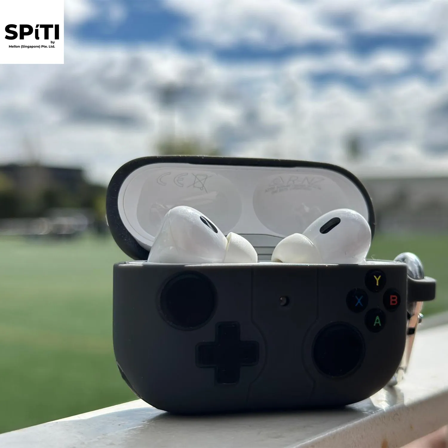 仿游戏手柄遥控器款 AirPods 硅胶保护套（2 色） — Photo 6